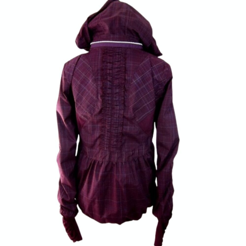 Lululemon Run Hustle Plum Purple Plaid Sz 2 Lightweight Water Resistant Jacket - Picture 3 of 11